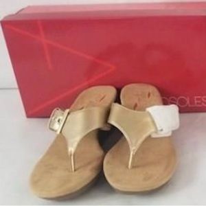 Aerosoles Sandals-Size 8-Texas Gold Faux Leather NIB